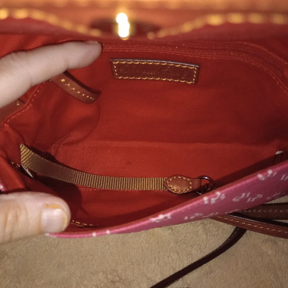 Dooney & Bourke Pink Signature leather Crossbody bag - Picture 14 of 14